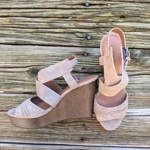 Taupe Wedge Sandal Size 8.5